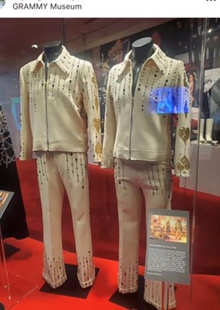 Bruno and Anderson Grammy Museum 2022 cropped