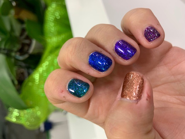 nails