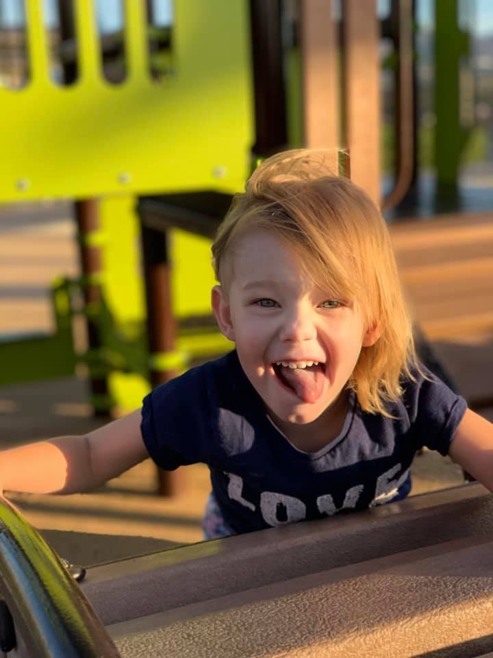 DFF361F1-44CC-47FD-BE26-7803A7E3CA14